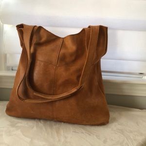 Raven & Lily Leather Shoulder Bag